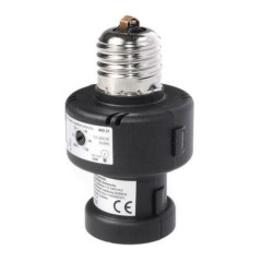 Oprawa żarówki z czujnikiem zmierzchu timer MCE21