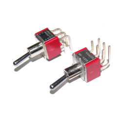 PRZEŁĄCZNIK 2x2 8021 DŻIGINIOWY KĄTOWY W DRUK 2A 250VAC